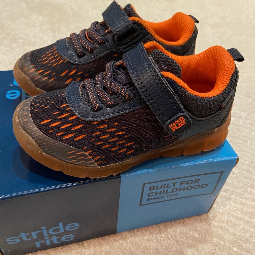 4 pairs of StrideRite kids shoes bundle